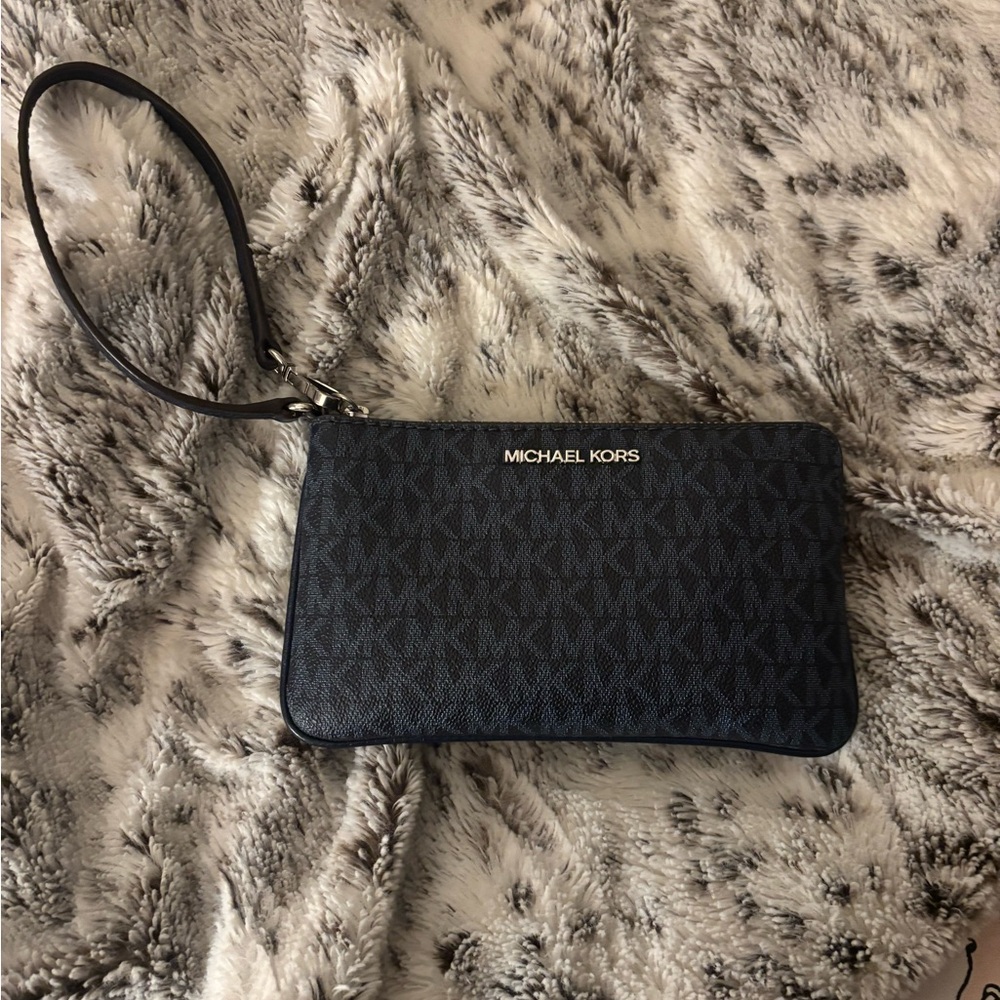 Michael Kors Navy Wristlet